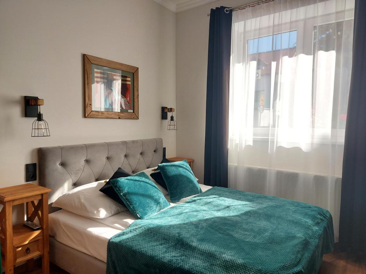 4 Strony Swiata Pokoje I Apartamenty 드지비르지노 외부 사진