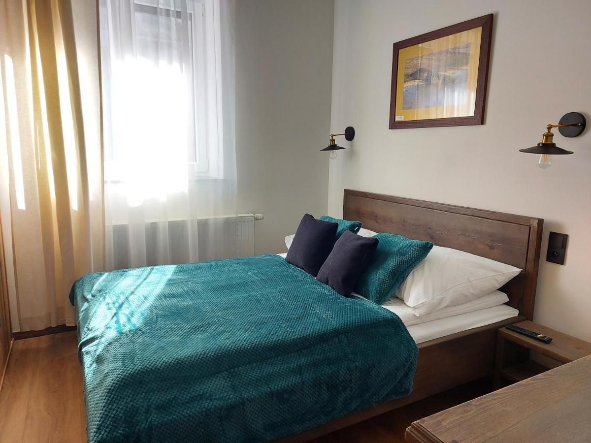 4 Strony Swiata Pokoje I Apartamenty 드지비르지노 외부 사진