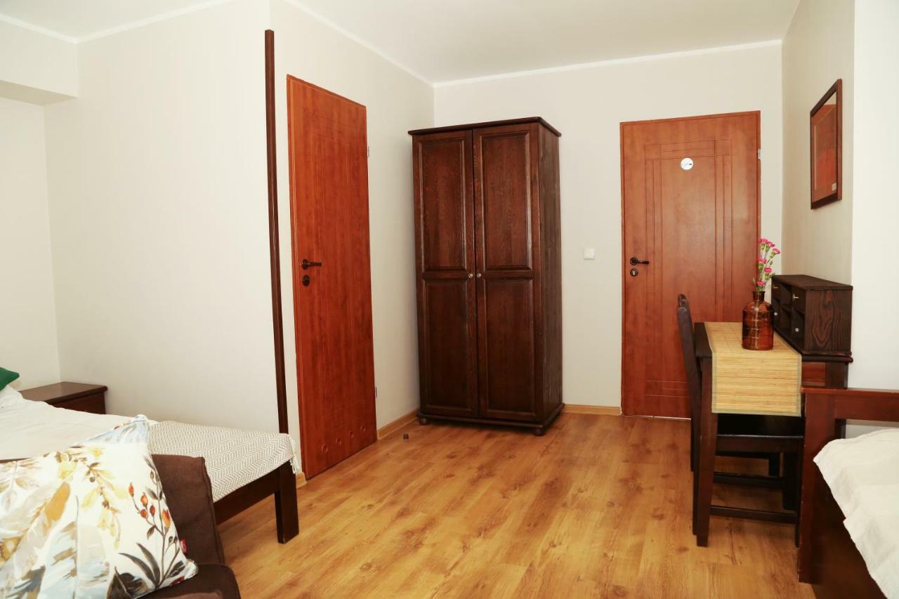 4 Strony Swiata Pokoje I Apartamenty 드지비르지노 외부 사진