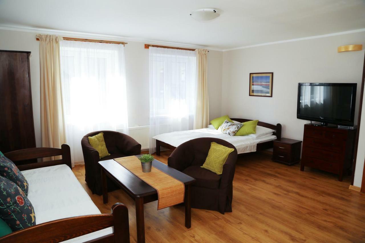 4 Strony Swiata Pokoje I Apartamenty 드지비르지노 외부 사진