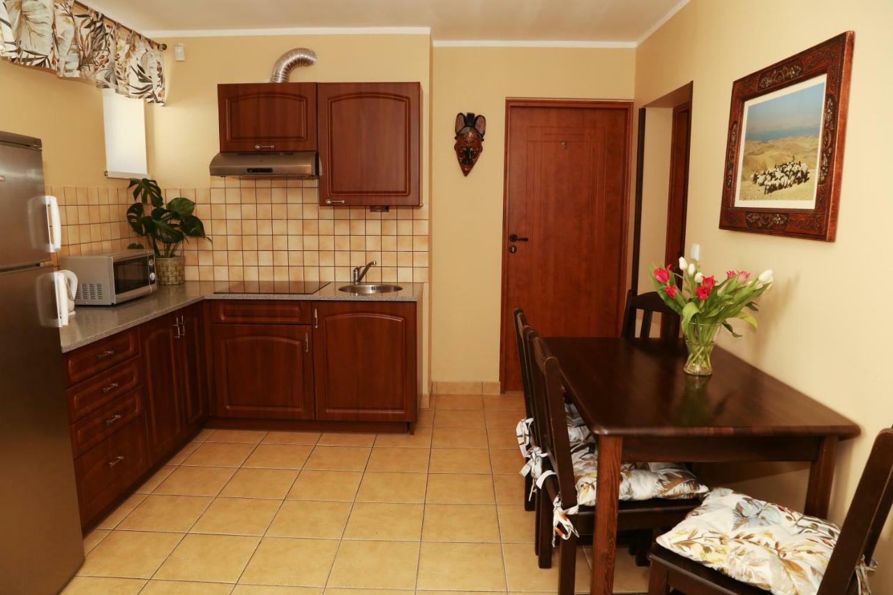 4 Strony Swiata Pokoje I Apartamenty 드지비르지노 외부 사진