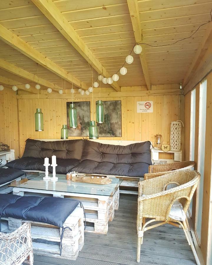 4 Strony Swiata Pokoje I Apartamenty 드지비르지노 외부 사진